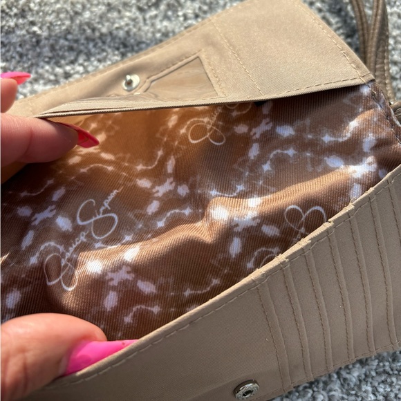 JESSICA SIMPSON Wristlet Wallet Crossbody Color Taupe - Picture 7 of 8